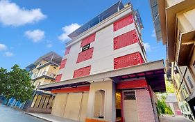 Super Hotel O Broadway Ernakulam